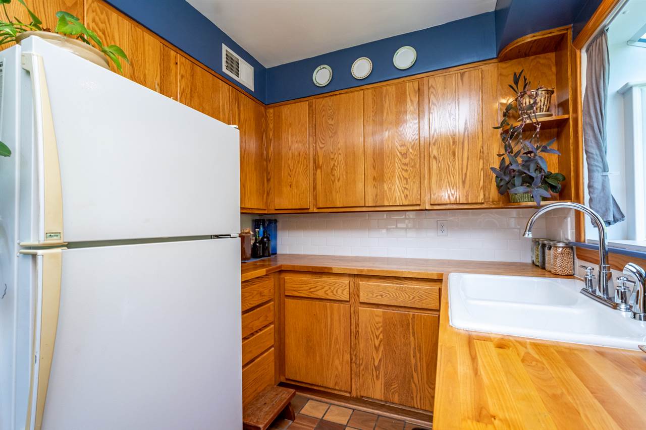 1530 Rochester Avenue Iowa City, IA 52245 - Photo 9 of 25 Gallery Image 9