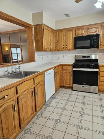 $2,900 | 95 Laurelwood Court, Rockaway, NJ 07866