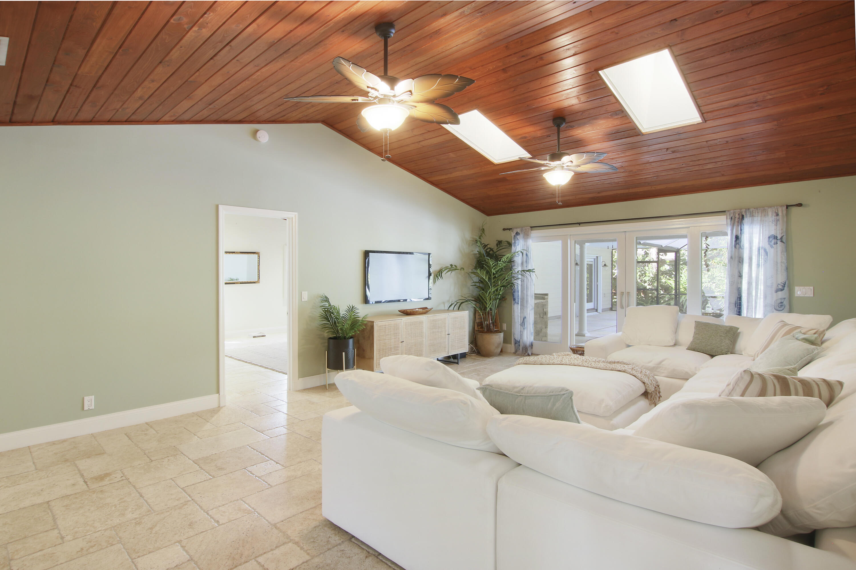 5895 Sundance Court Jupiter, FL 33458 - Photo 17 of 60 17