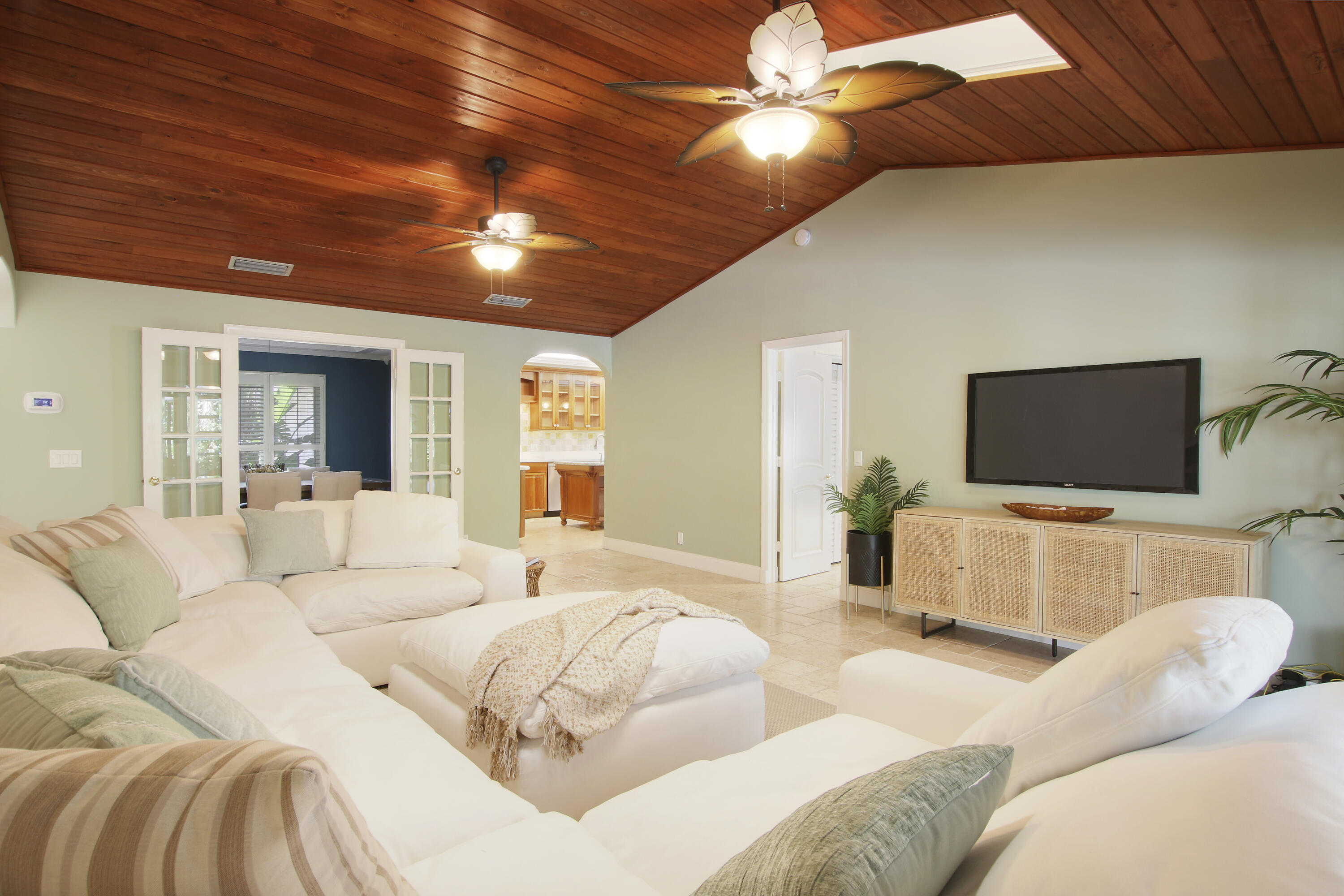 5895 Sundance Court Jupiter, FL 33458 - Photo 3 of 60 3