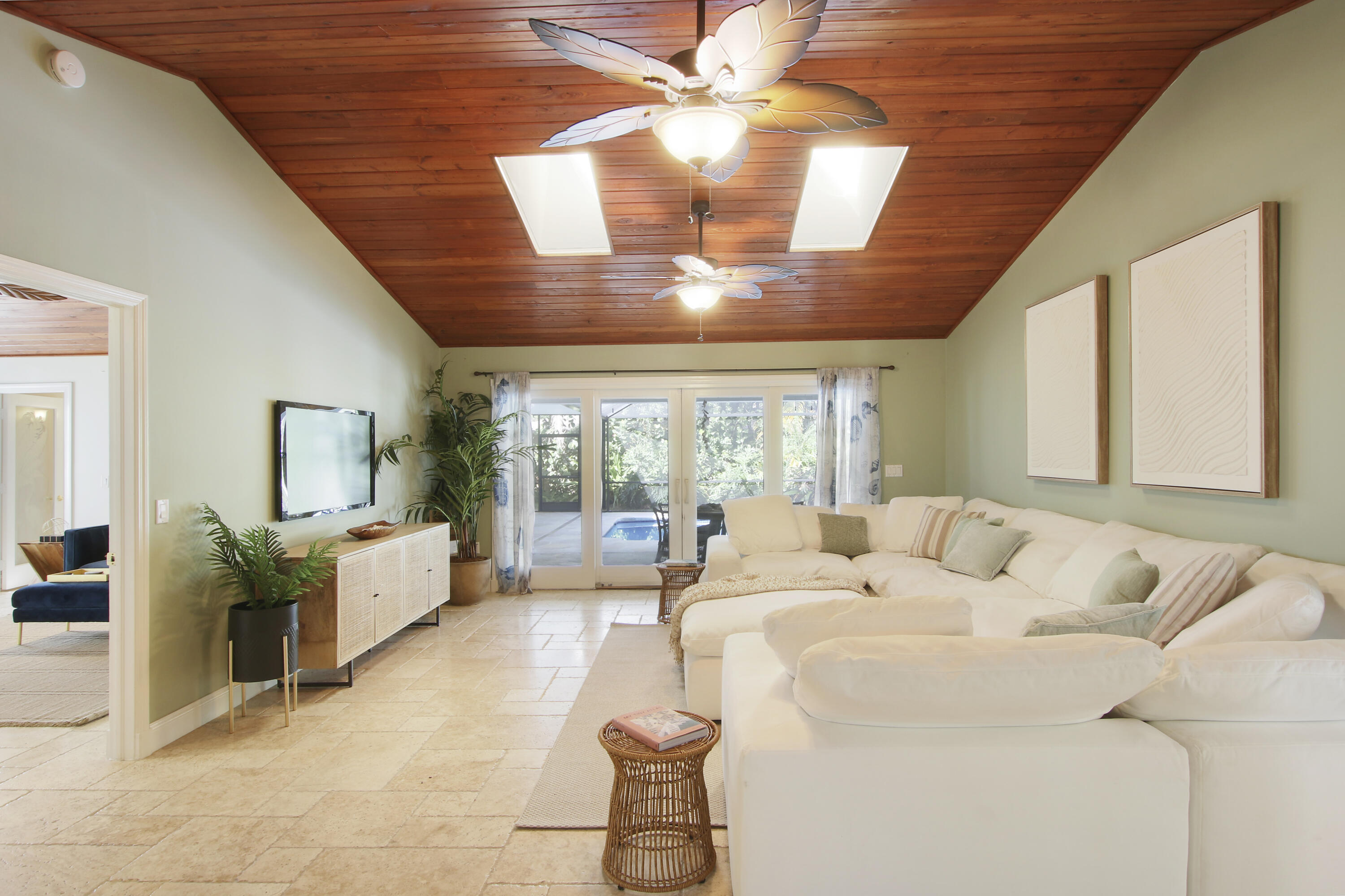 5895 Sundance Court Jupiter, FL 33458 - Photo 4 of 60 4