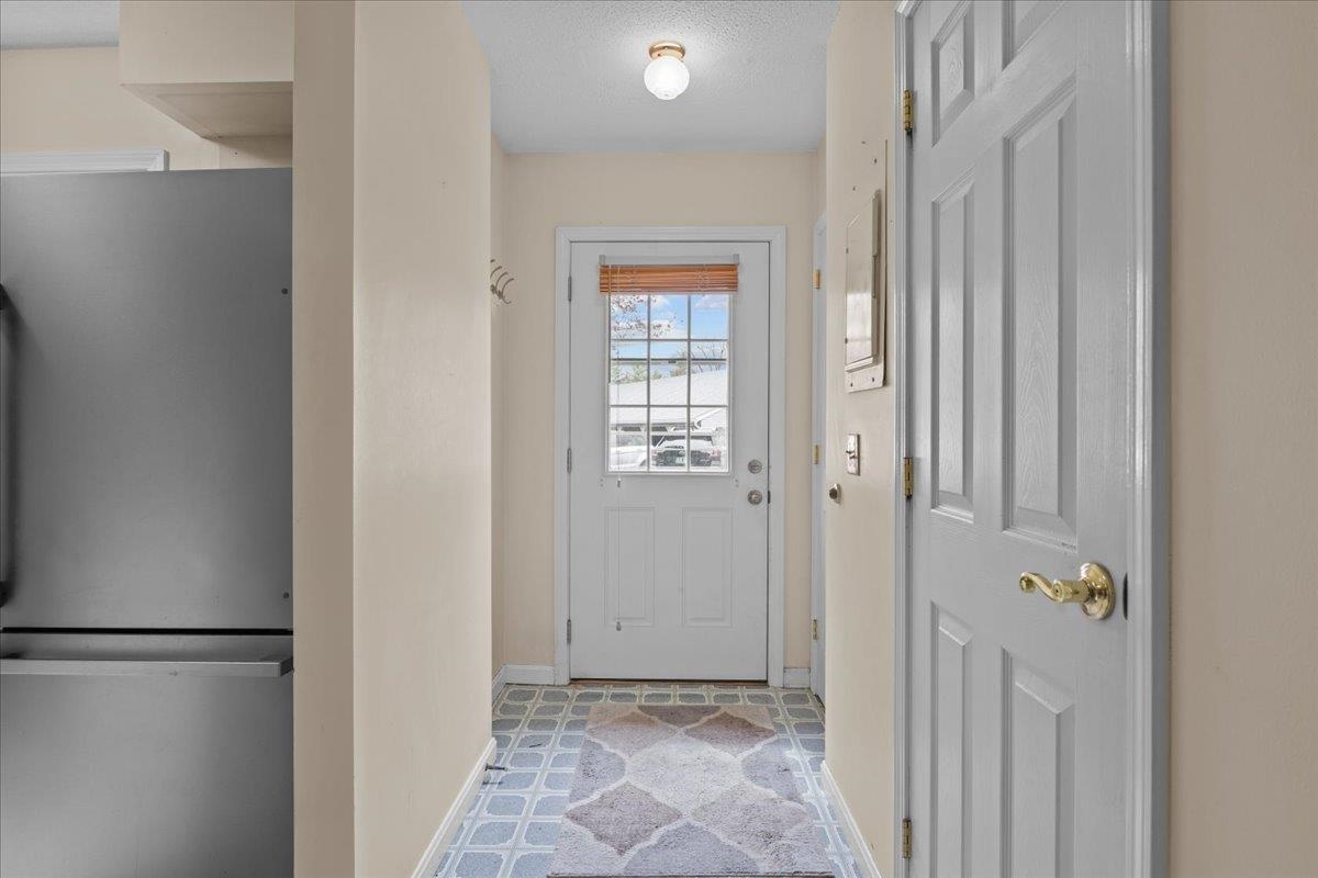 34 Brickyard Road, Unit 24 Essex Junction, VT 05452 - Photo 4 of 31
