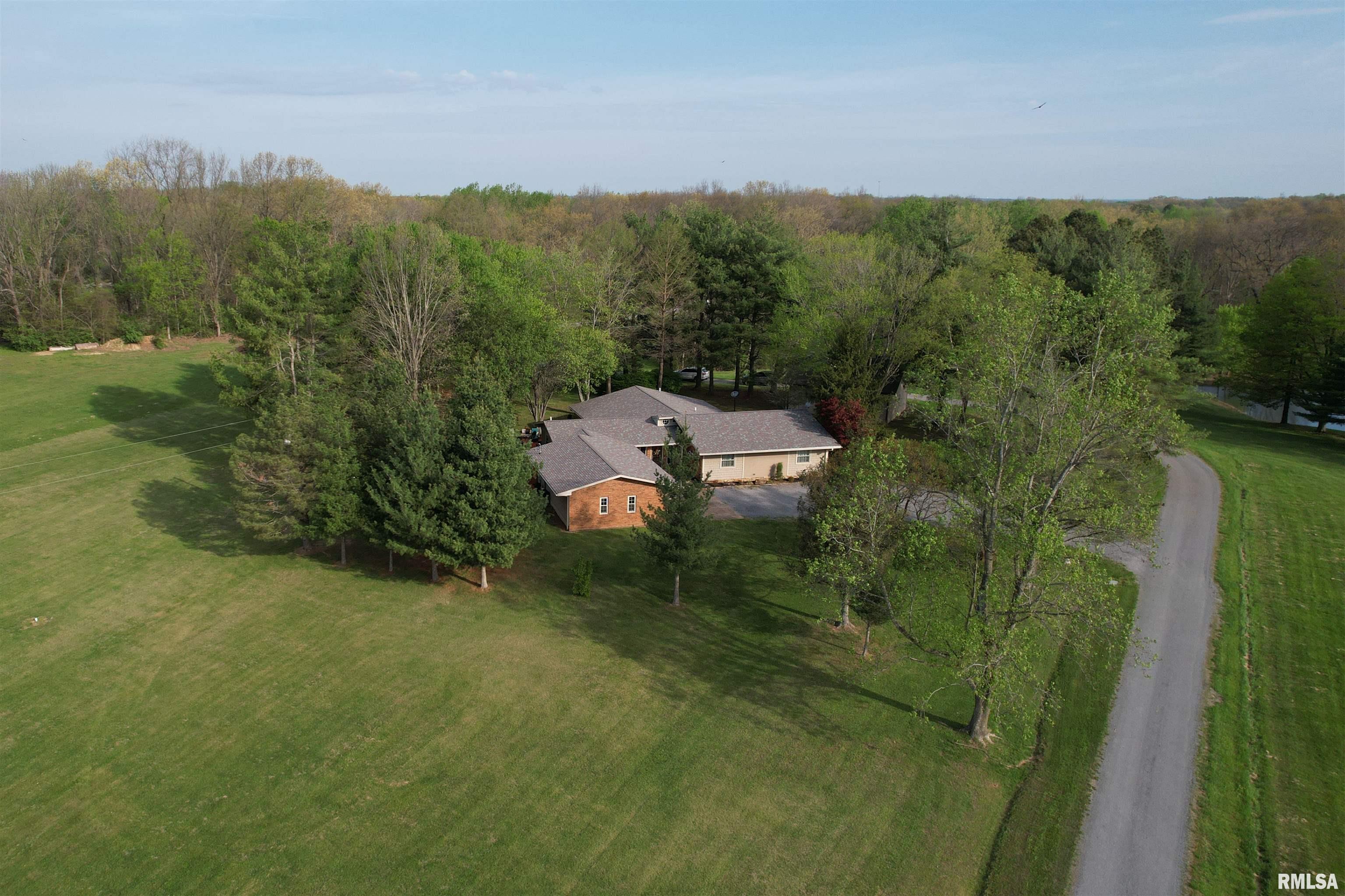 2585 Dylan Drive Marion, IL 62959 - Photo 1 of 48