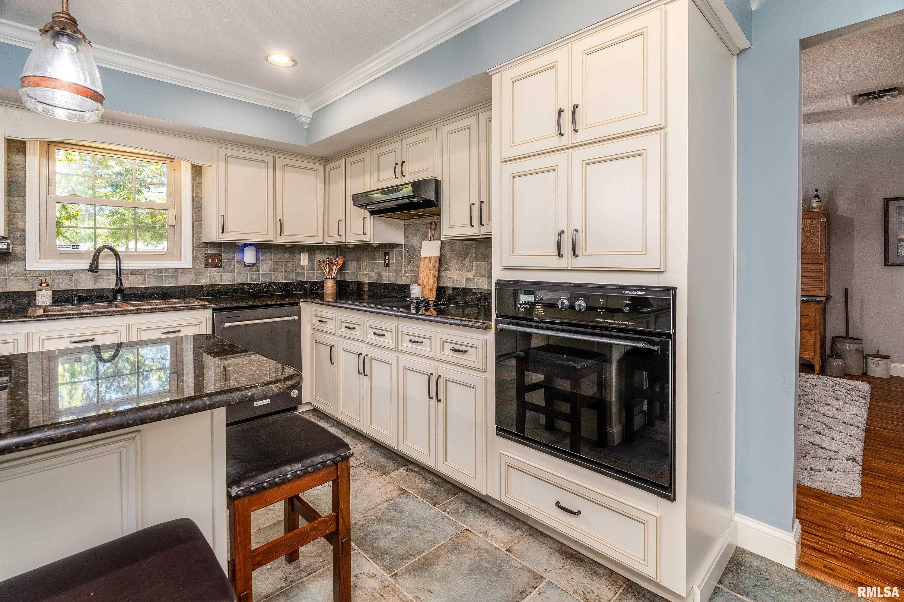 2585 Dylan Drive Marion, IL 62959 - Photo 15 of 48