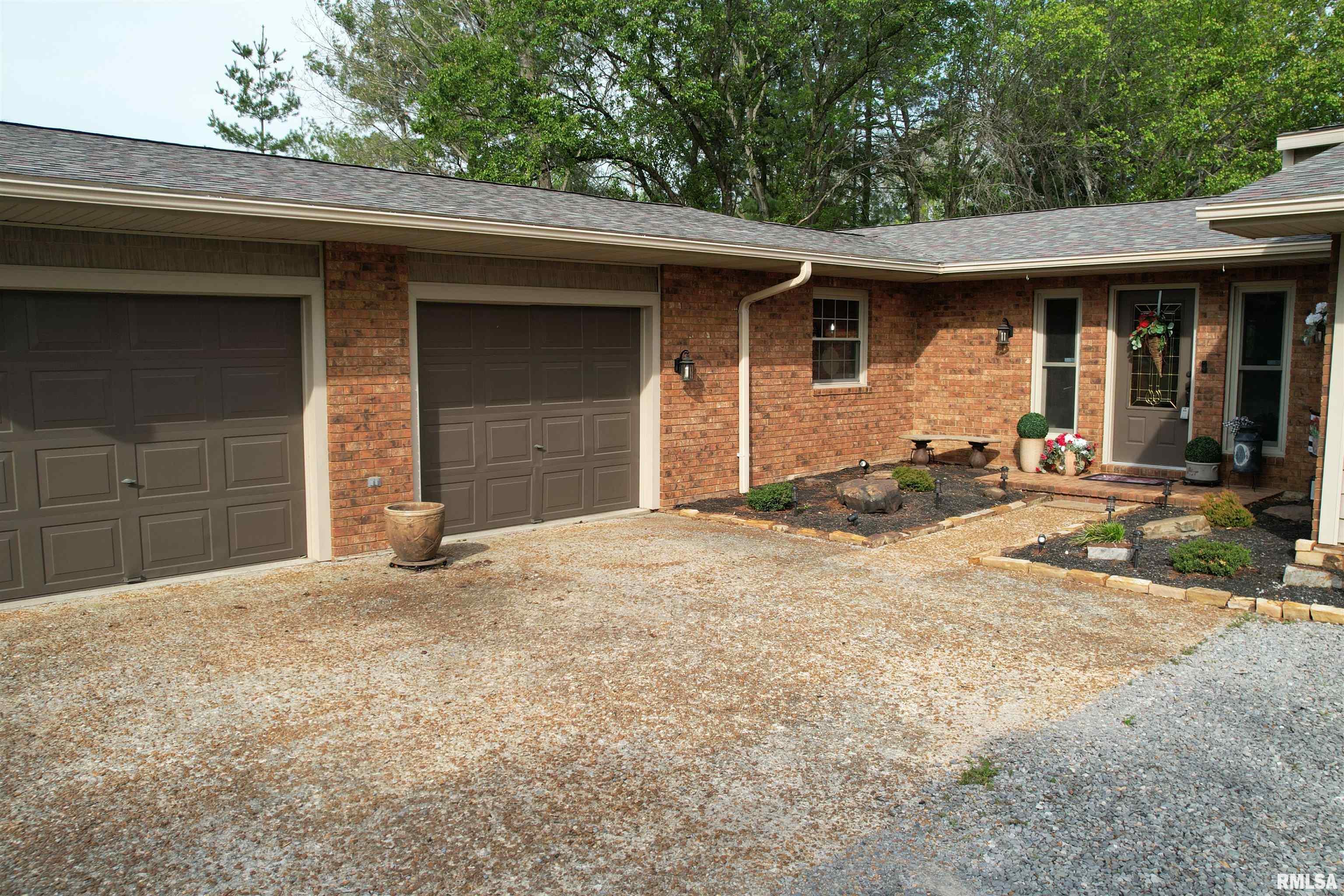 2585 Dylan Drive Marion, IL 62959 - Photo 5 of 48
