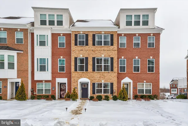 $375,000 | 11504 Mary Shelley Place, White Plains, MD 20695