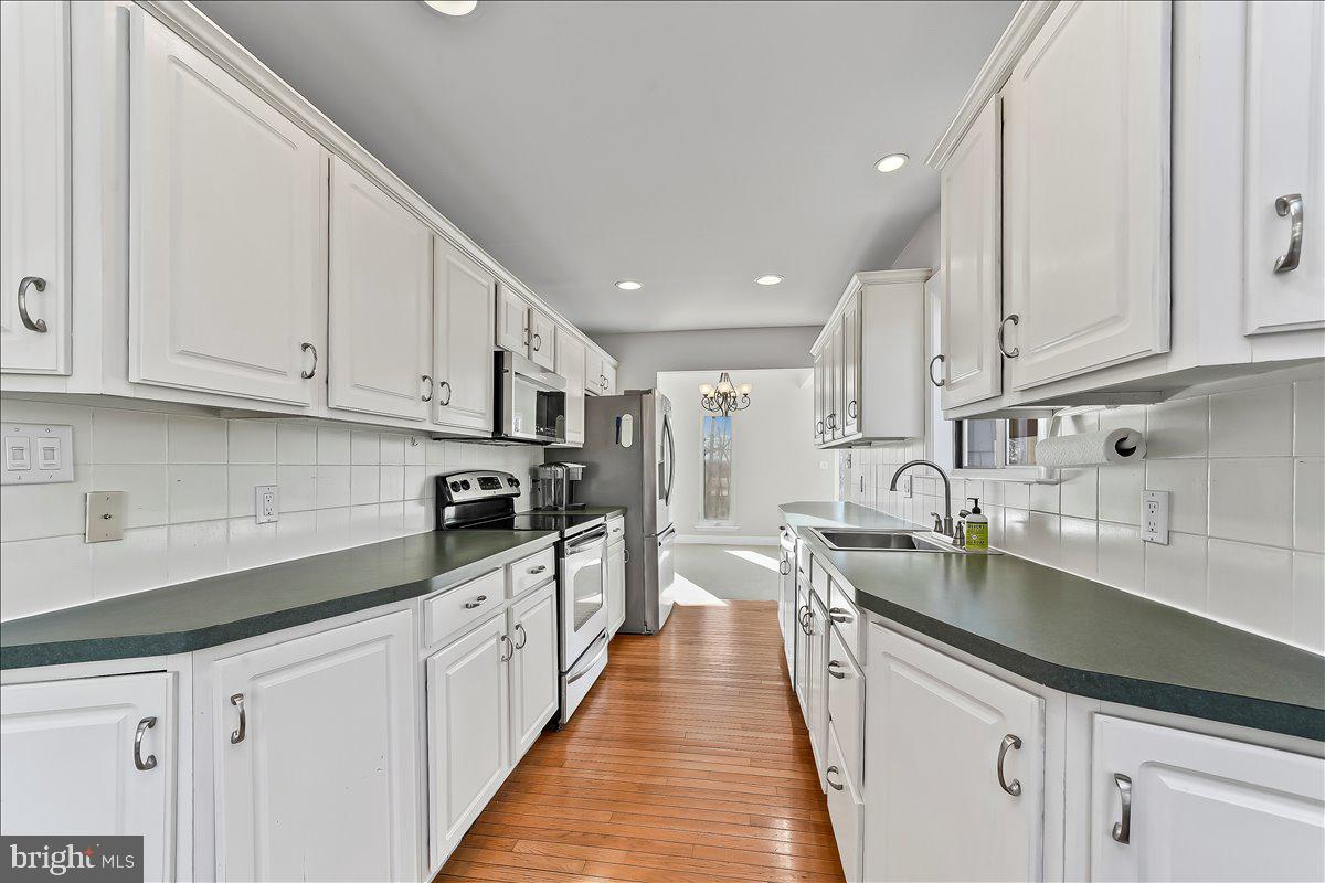 302 Manor Drive Kennett Square, PA 19348 - Photo 12 of 43