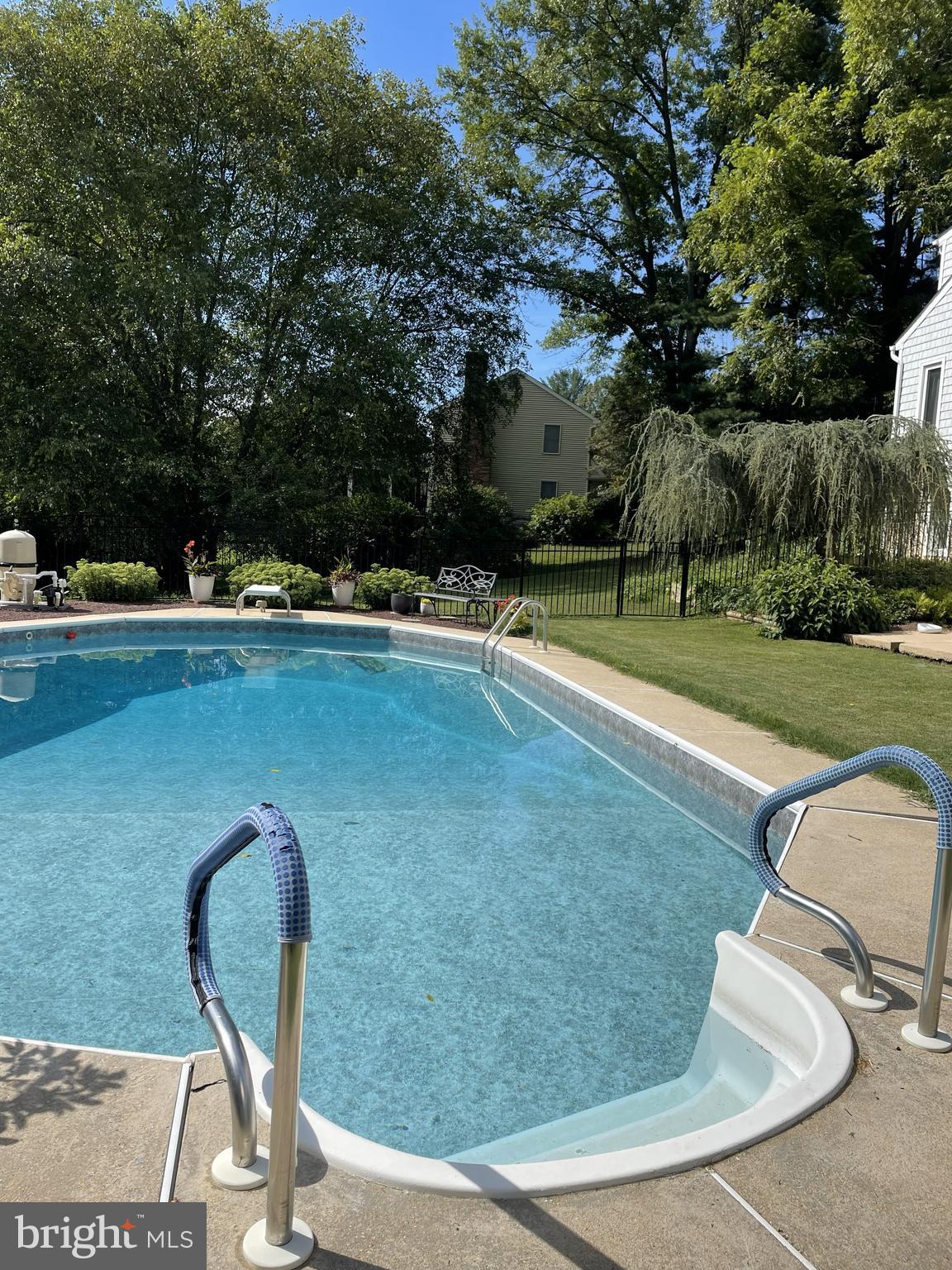 302 Manor Drive Kennett Square, PA 19348 - Photo 2 of 43