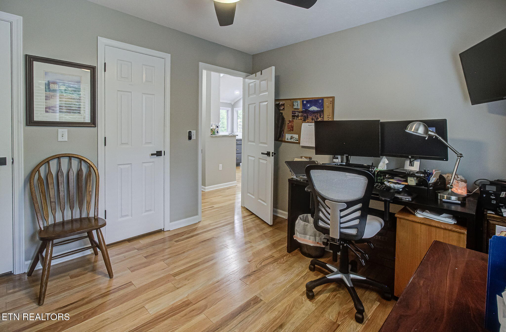 302 Tanasi Point Loudon, TN 37774 - Photo 26 of 60 IMG_2156