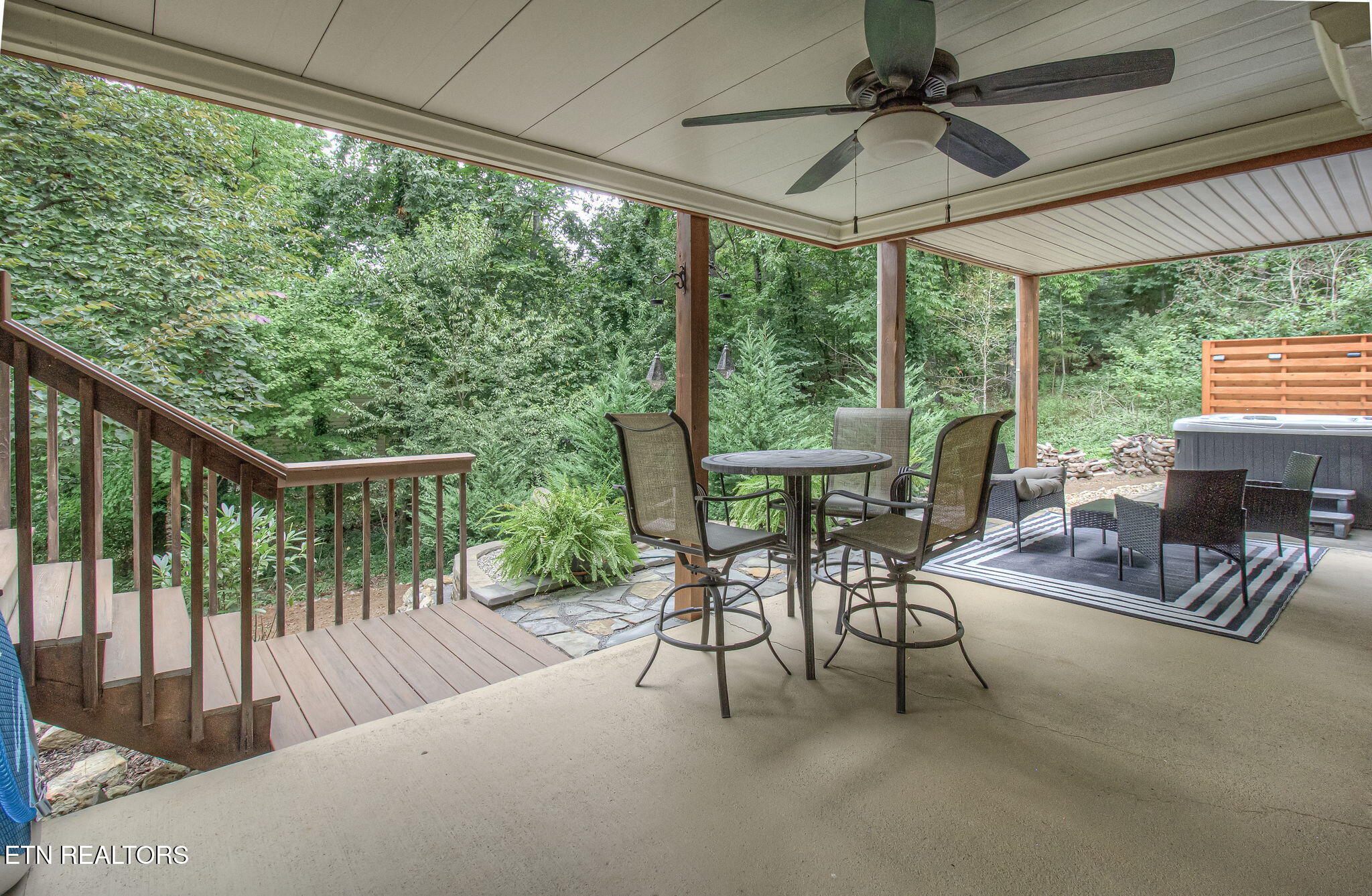 302 Tanasi Point Loudon, TN 37774 - Photo 55 of 60 IMG_2327
