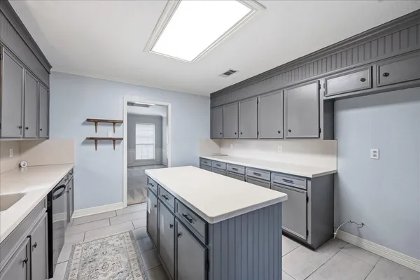 $289,900 | 7095 Glen Willow Drive, Beaumont, TX 77706