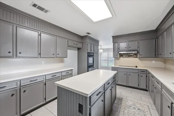 $289,900 | 7095 Glen Willow Drive, Beaumont, TX 77706