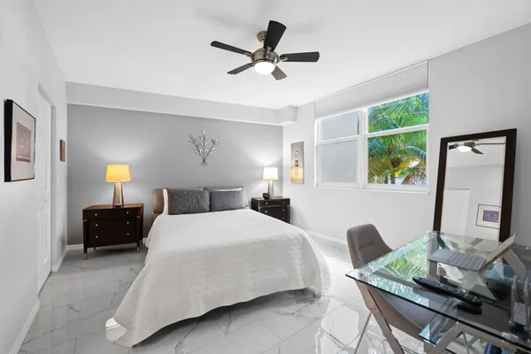 $425,000 | 2421 Northeast 65th Street, Unit 313, Fort Lauderdale, FL 33308