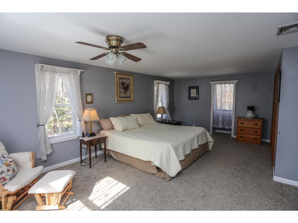 8 Laurel Hill Road Londonderry, NH 03053 - Photo 12 of 36 Gallery Image 12