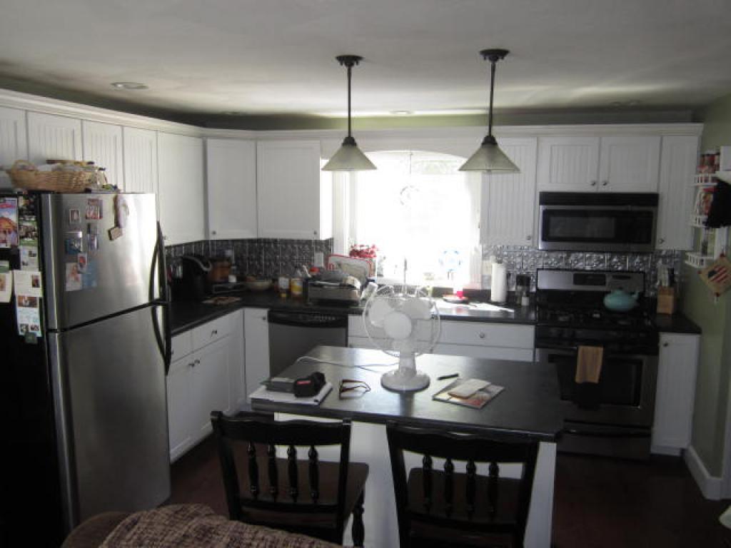 8 Laurel Hill Road Londonderry, NH 03053 - Photo 16 of 36 Gallery Image 16