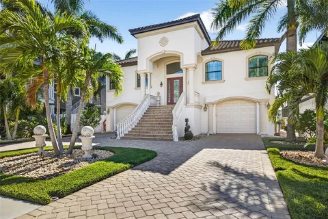 $1,895,000 | 105 Wimbledon Court, Redington Shores, FL 33708
