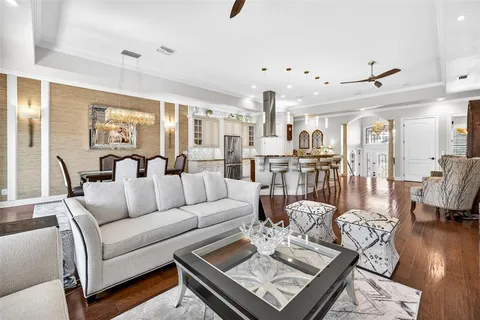 $1,895,000 | 105 Wimbledon Court, Redington Shores, FL 33708