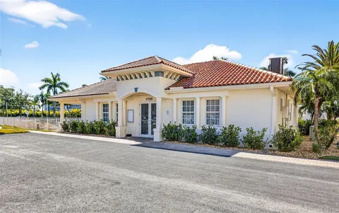 $1,895,000 | 105 Wimbledon Court, Redington Shores, FL 33708