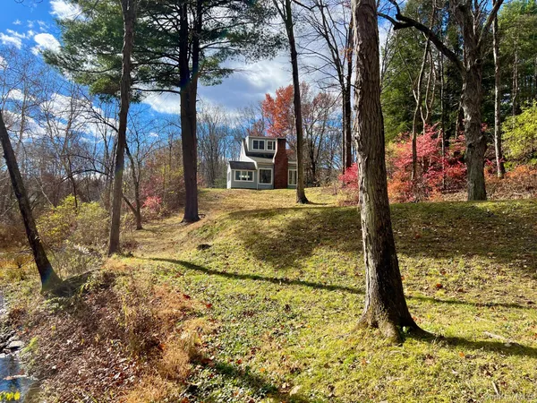 $680,000 | 28 Clinton Corners Road, Salt Point, NY 12578