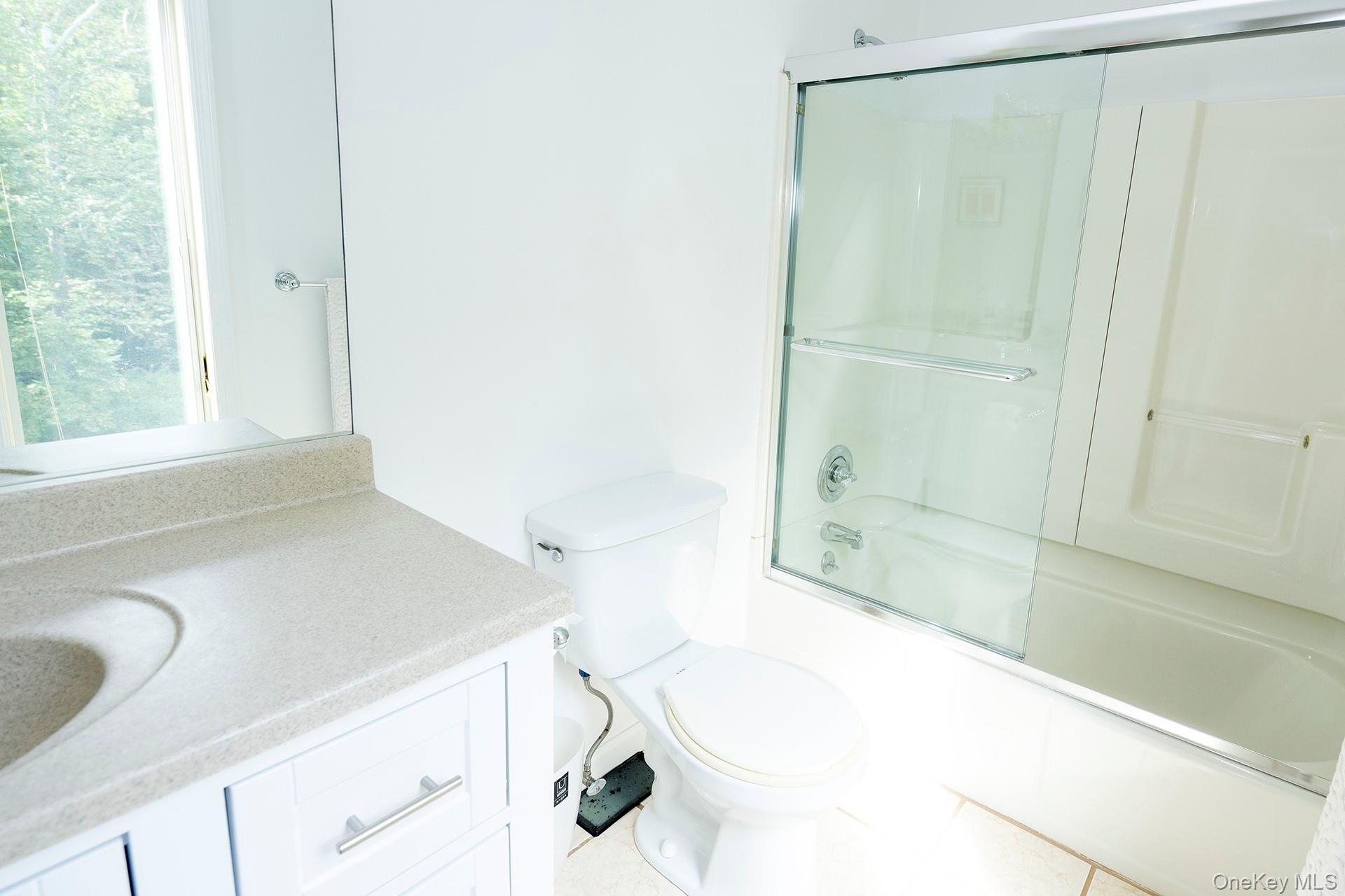 28 Clinton Corners Road Salt Point, NY 12578 - Photo 22 of 41 a bathroom with a sink and a bathtub