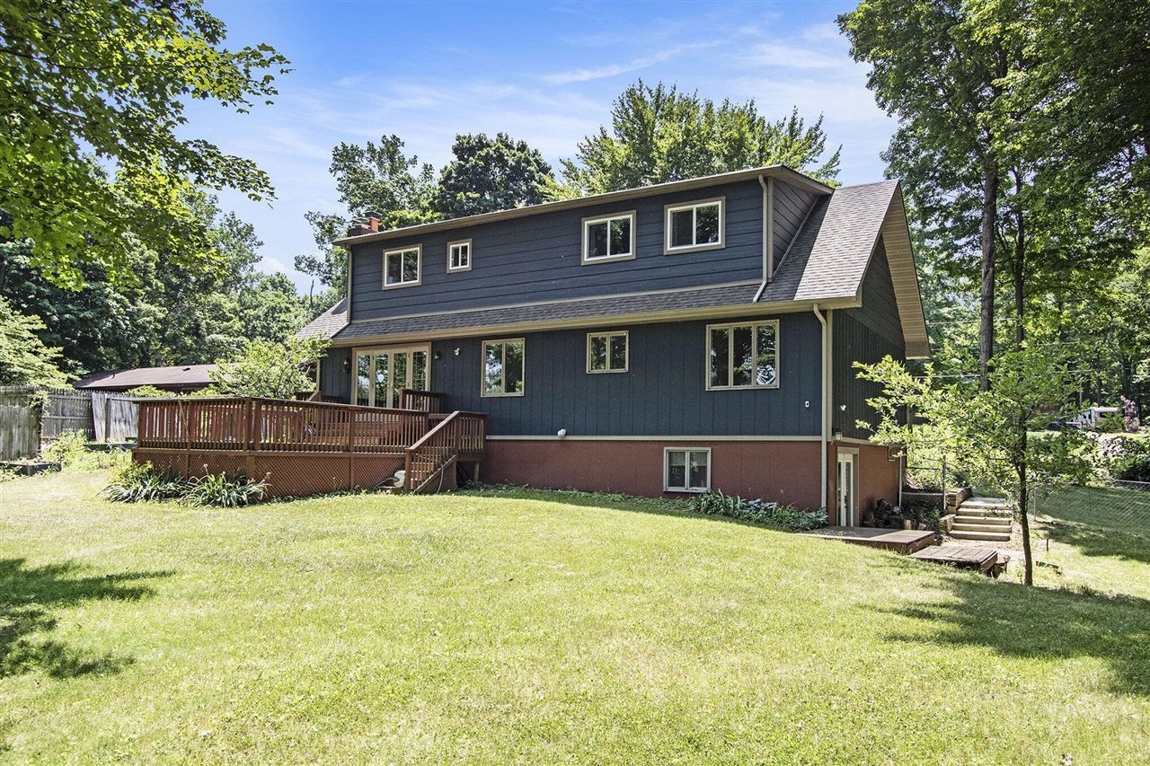 2569 Ridgewood Trail Berrien Springs, MI 49103 - Photo 4 of 31
