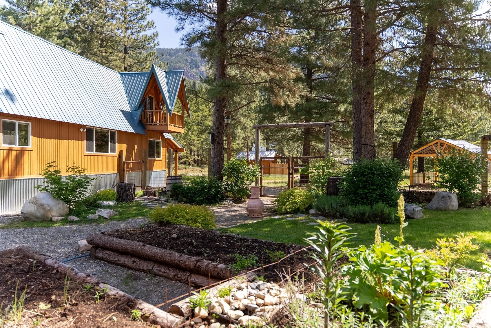 11 Littell Road Mazama, WA 98833 - Photo 33 of 40