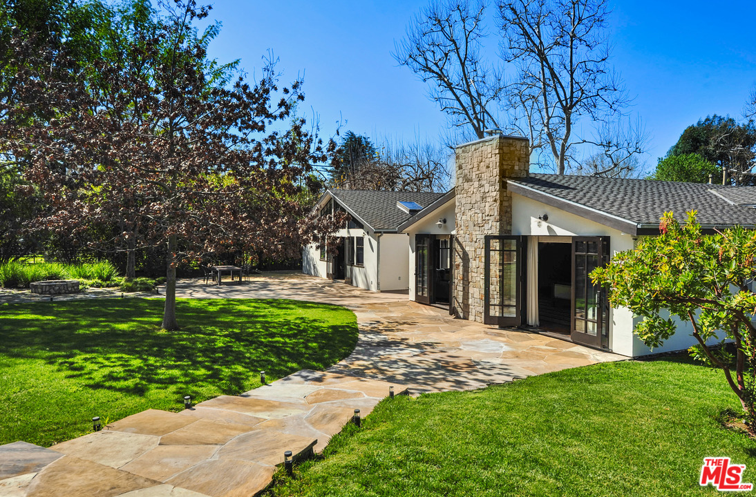6172 Bonsall Drive Malibu, CA 90265 - Photo 26 of 40 a front view of house with yard and green space