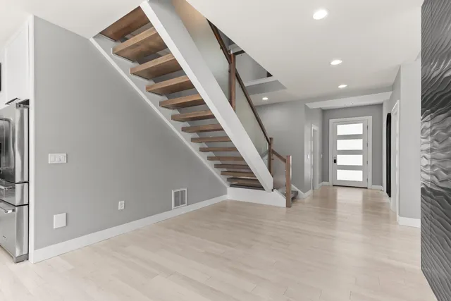 $1,115,000 | 16215 West Coulee Hite Road, Spokane, WA 99224