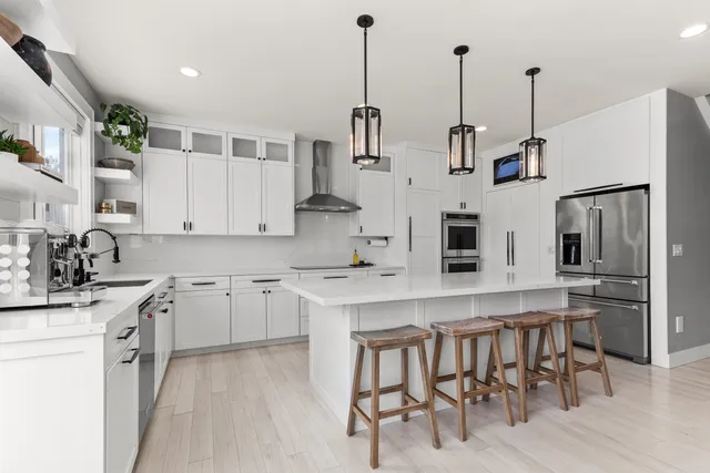 $1,115,000 | 16215 West Coulee Hite Road, Spokane, WA 99224