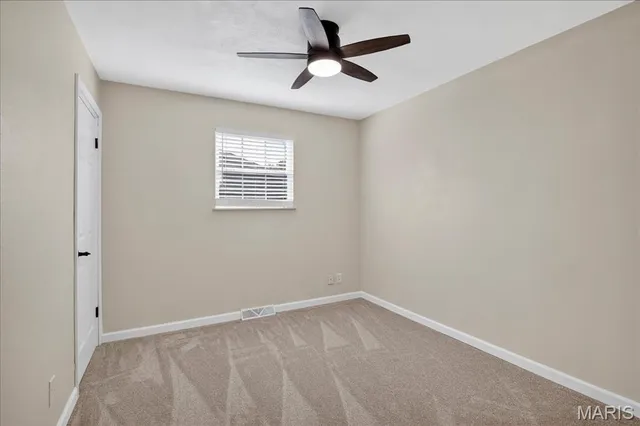 $239,900 | 120 Williamsburg Drive, Belleville, IL 62221