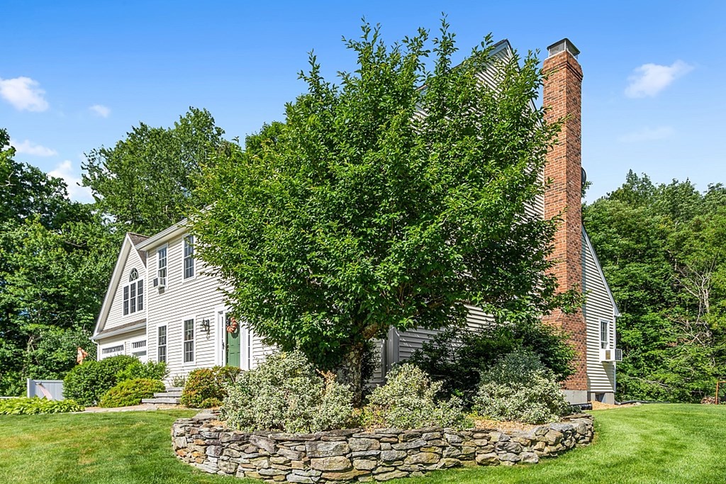 17 Richards Avenue Rutland, MA 01543 - Photo 7 of 42