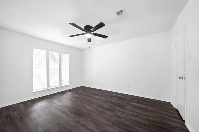 $1,950 | 2908 Camelot Lane, Missouri City, TX 77459