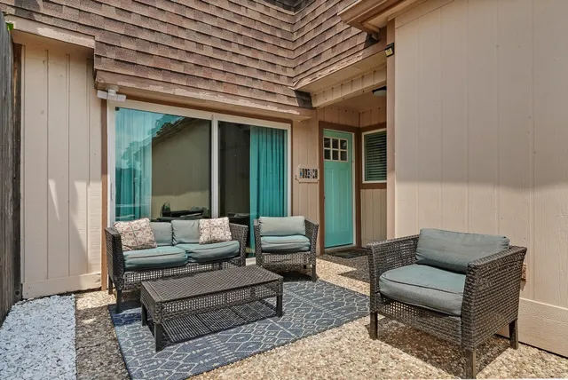 $1,950 | 2908 Camelot Lane, Missouri City, TX 77459