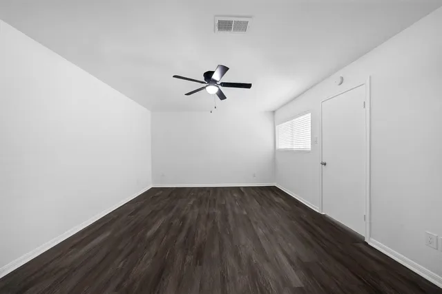 $1,950 | 2908 Camelot Lane, Missouri City, TX 77459