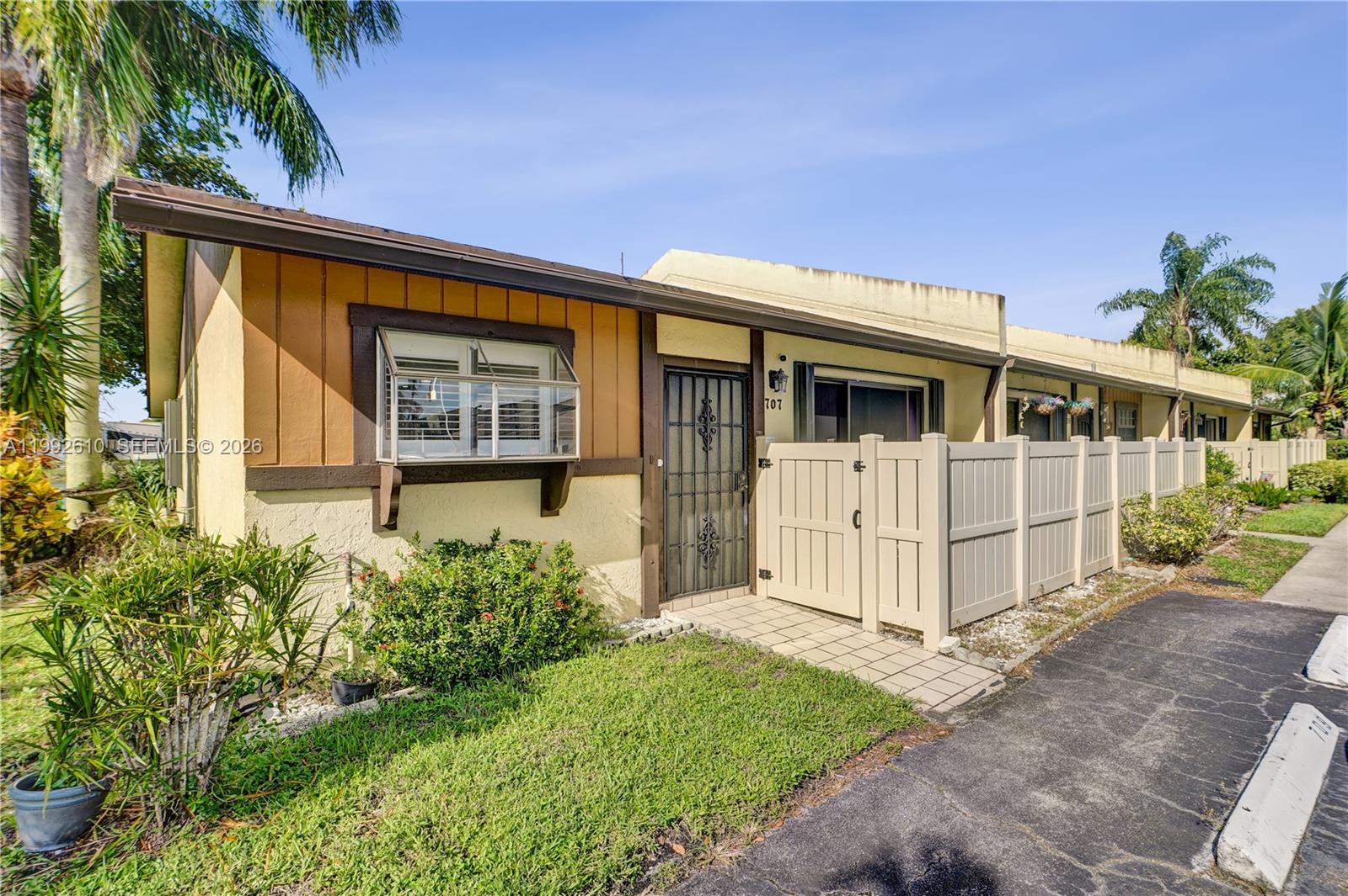 707 Banks Road Margate, FL 33063 - Photo 20 of 27