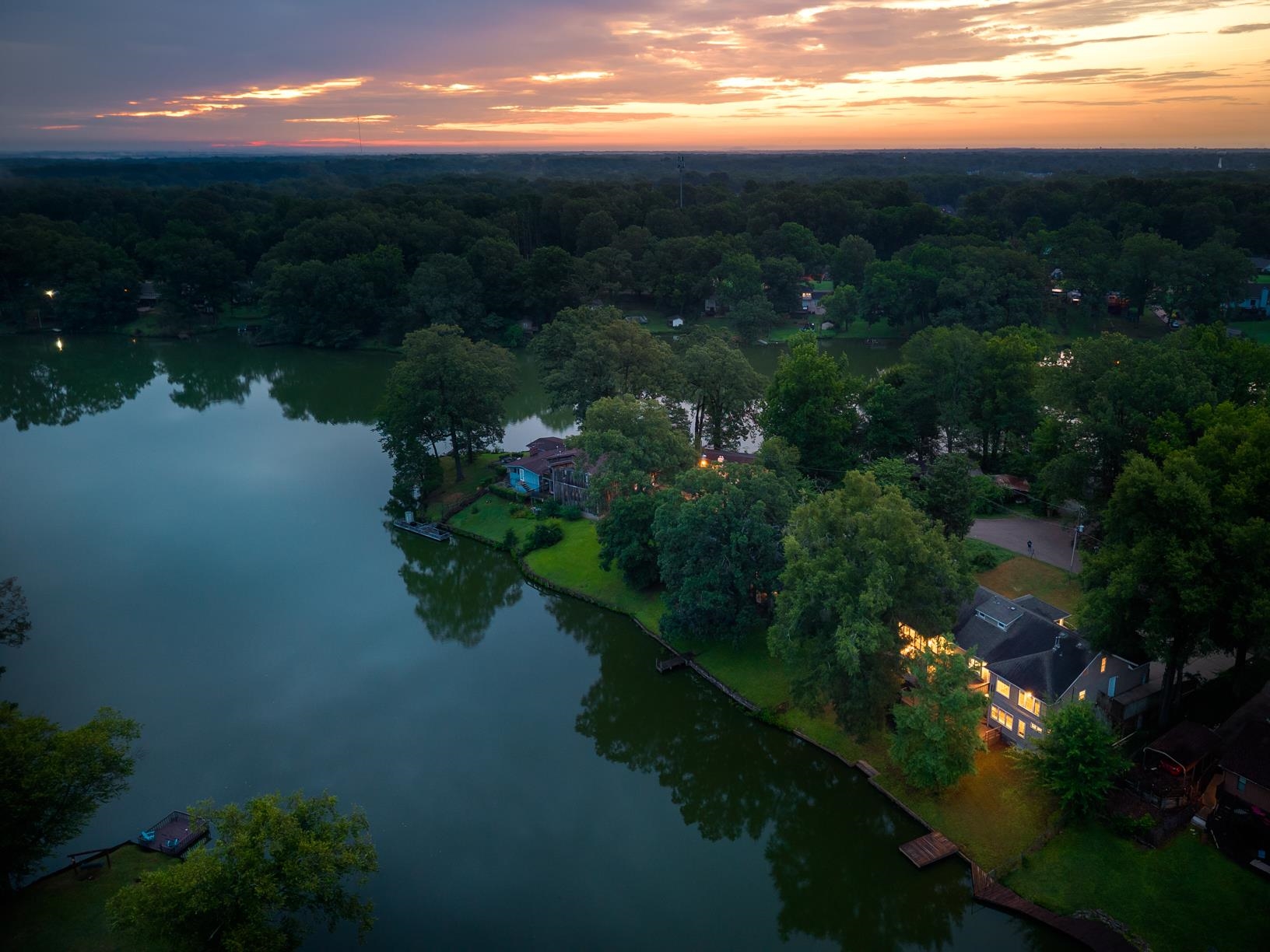 5798 North Sunset Point Memphis, TN 38135 - Photo 4 of 40 a view of lake from balcony