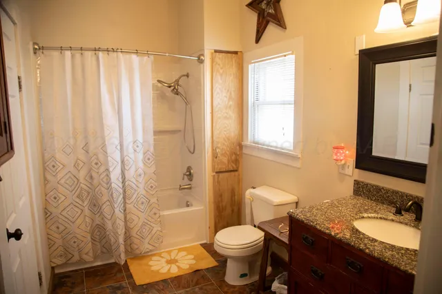 $302,000 | 1005 Lion Street, Miami, TX 79059