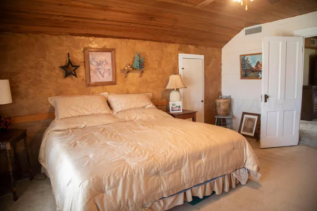 $302,000 | 1005 Lion Street, Miami, TX 79059