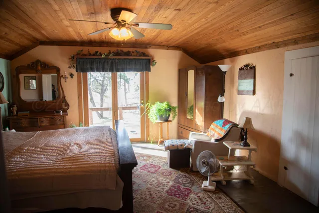 $302,000 | 1005 Lion Street, Miami, TX 79059