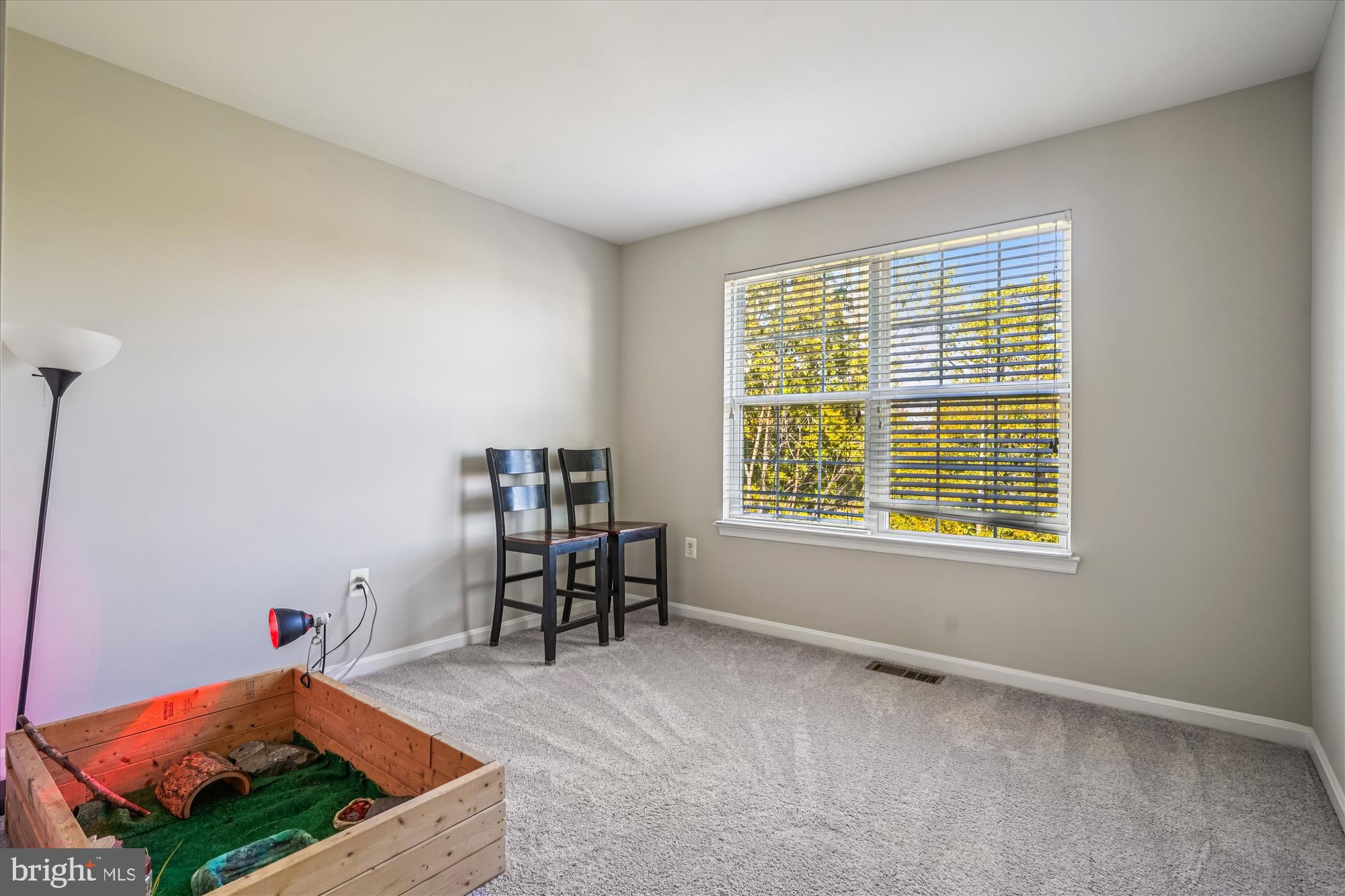 3318 Eagle Ridge Drive Woodbridge, VA 22191 - Photo 31 of 72 a workspace with furniture and a window