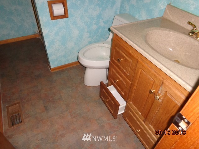 225 Rocky Road Port Angeles, WA 98363 - Photo 5 of 13 Gallery Image 5