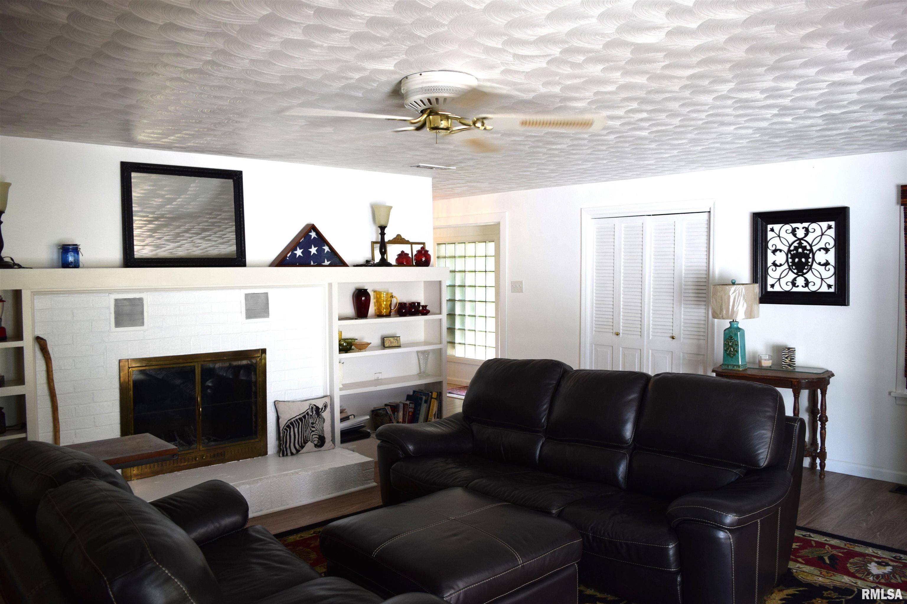 61 South Side Country Clb Road Decatur, IL 62521 - Photo 8 of 31