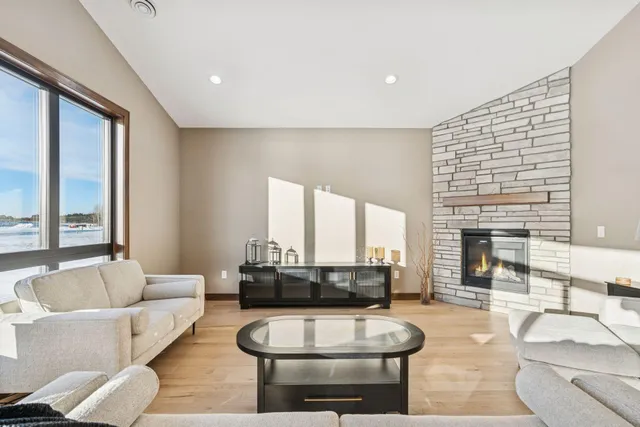 $454,900 | 719 Margaret Lane Northeast, Isanti, MN 55040