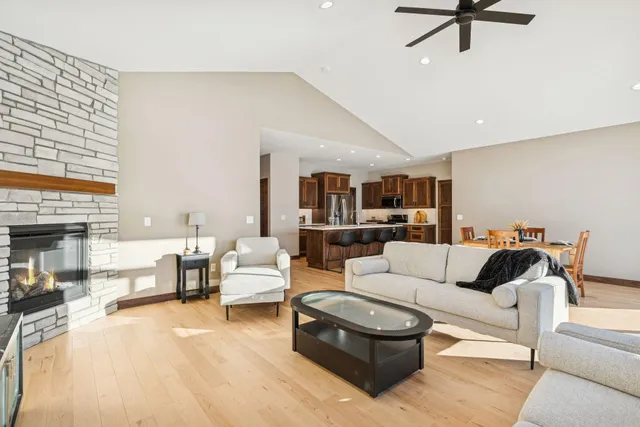 $454,900 | 719 Margaret Lane Northeast, Isanti, MN 55040