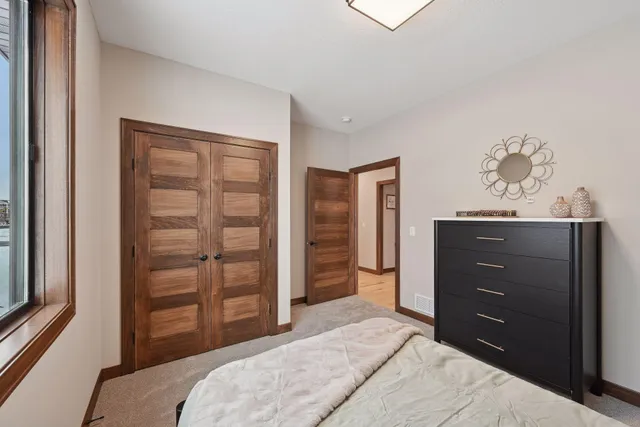 $454,900 | 719 Margaret Lane Northeast, Isanti, MN 55040