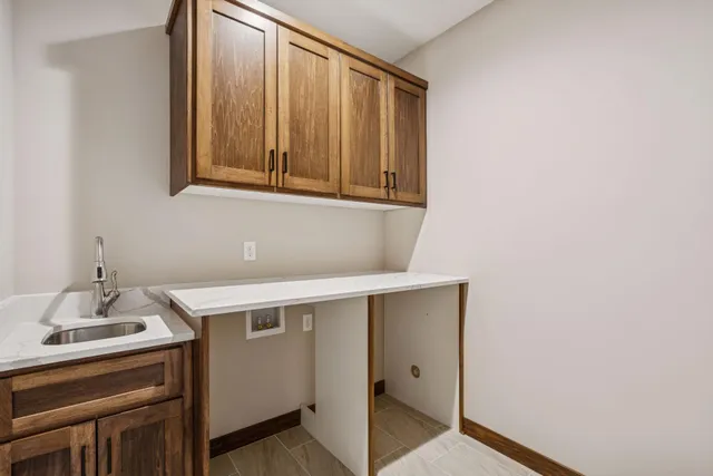 $454,900 | 719 Margaret Lane Northeast, Isanti, MN 55040