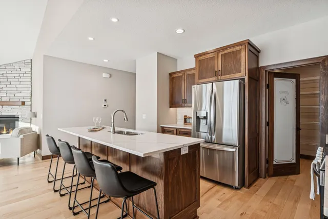 $454,900 | 719 Margaret Lane Northeast, Isanti, MN 55040