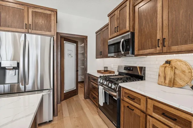 $454,900 | 719 Margaret Lane Northeast, Isanti, MN 55040