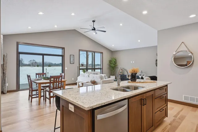 $454,900 | 719 Margaret Lane Northeast, Isanti, MN 55040