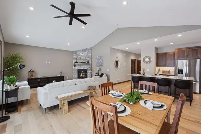 $454,900 | 719 Margaret Lane Northeast, Isanti, MN 55040